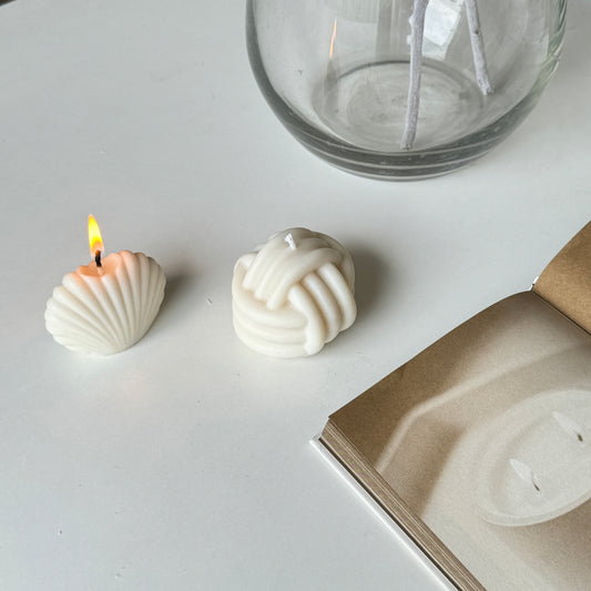 Knot Yarn Candle