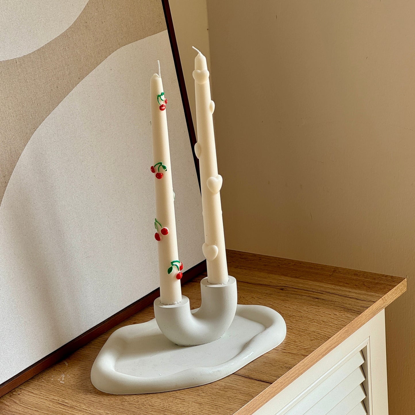 Arch candle holder